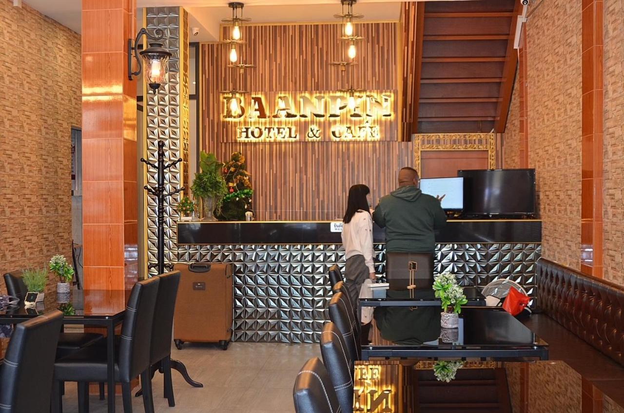 בנגקוק Baanpin Hotel & Cafe מראה חיצוני תמונה